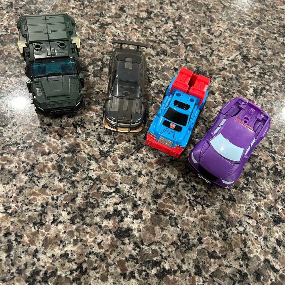 Today’s deal-Transformers Action Figure Vehicles Lot of 4 – Hasbro Characters